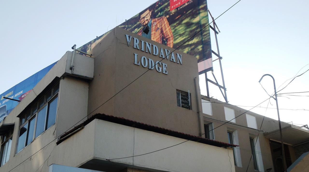 Vrindavan Lodge Solapur Bagian luar foto