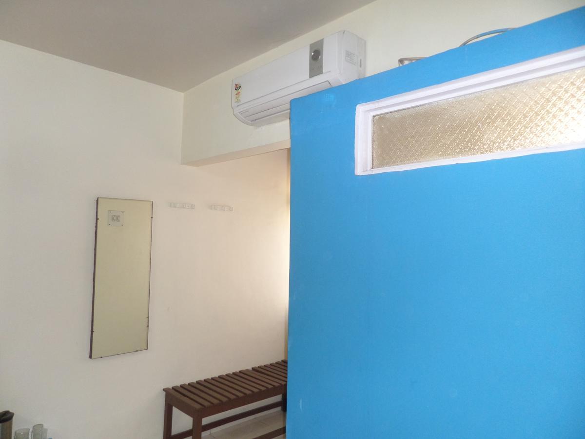 Vrindavan Lodge Solapur Bagian luar foto
